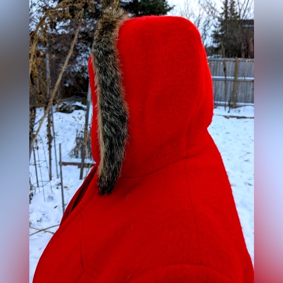 Vintage warm Northern Parka inspired by Indigenous Native American Design - Picture 5 of 8